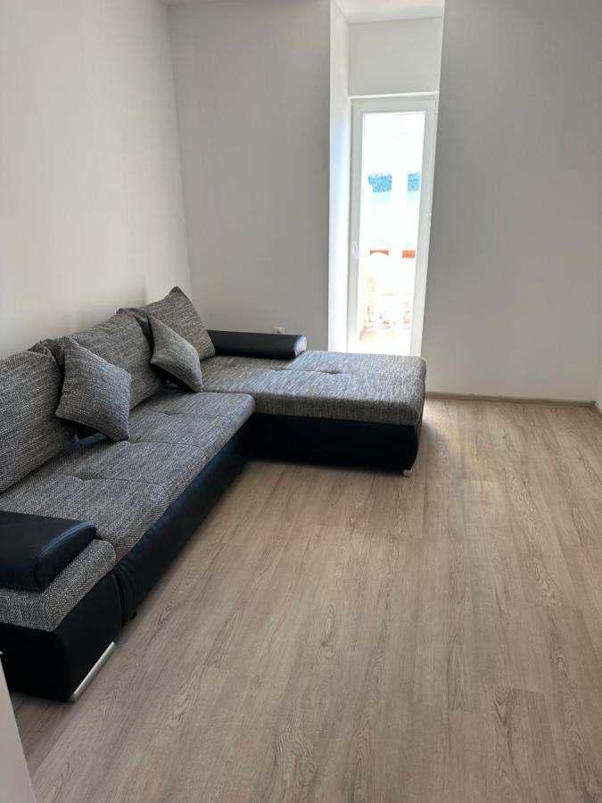 App 4 - 6 Persons Direct On The Seaside, 1St Floor Apartment Ljubač Екстериор снимка