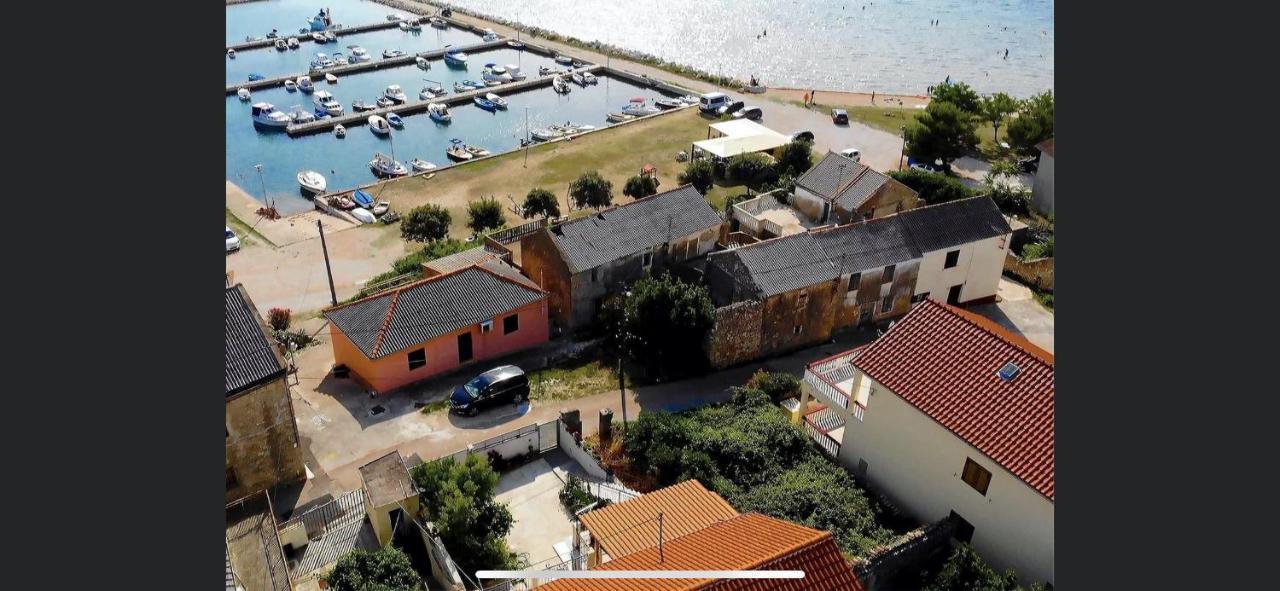 App 4 - 6 Persons Direct On The Seaside, 1St Floor Apartment Ljubač Екстериор снимка